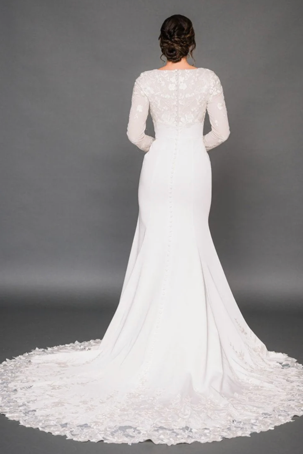Barbie Anne Bridal Skylar - Size 18 3