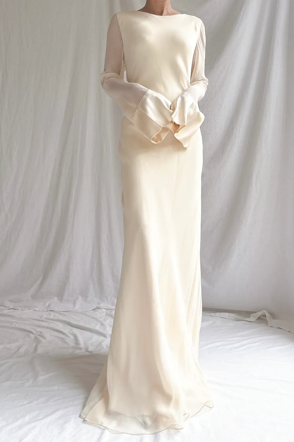 Amy Michelson Bias Cut Sheath Gown 4