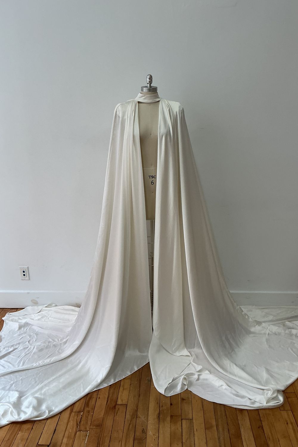Halfpenny London Angelica Cape 1