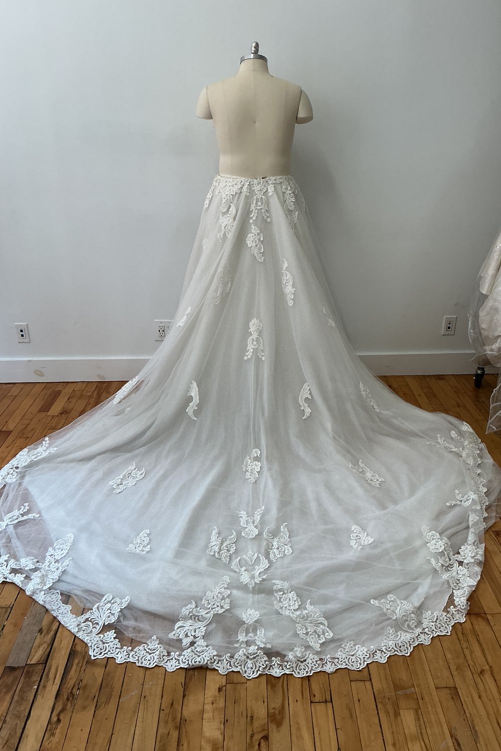 Maggie Sottero Fiona Detachable Train 3