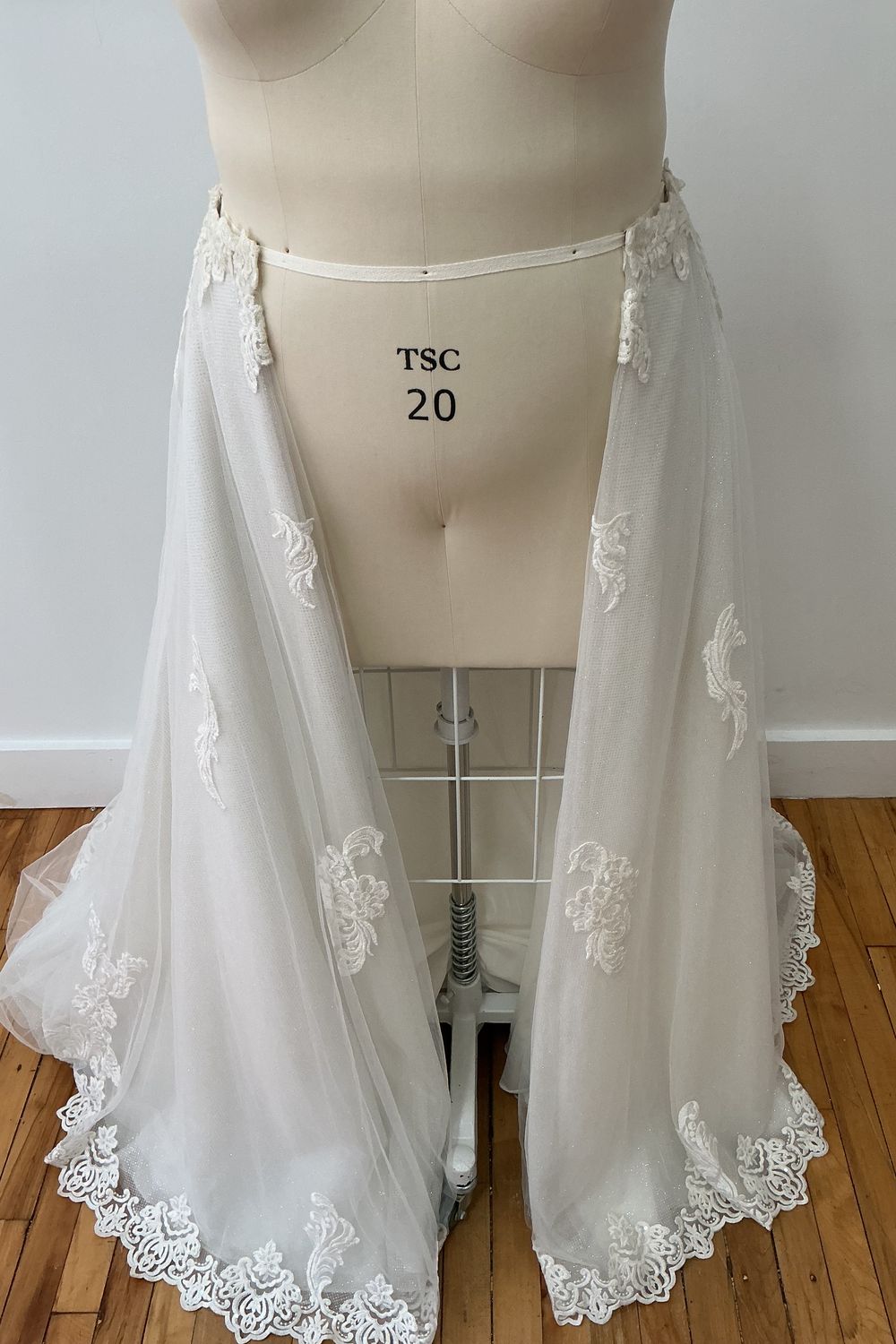Maggie Sottero Fiona Detachable Train 2