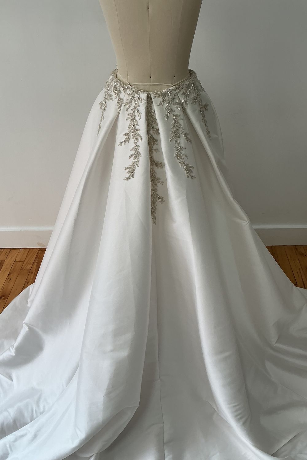 Maggie Sottero Almudena-train 4