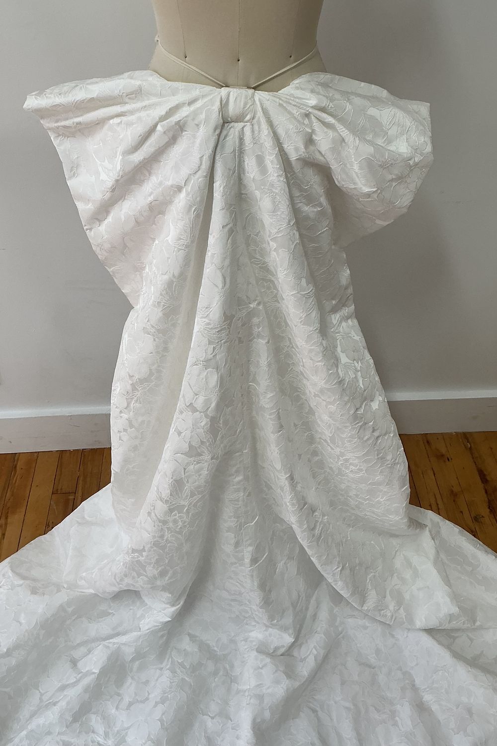 Maggie Sottero Hilo Bow 2