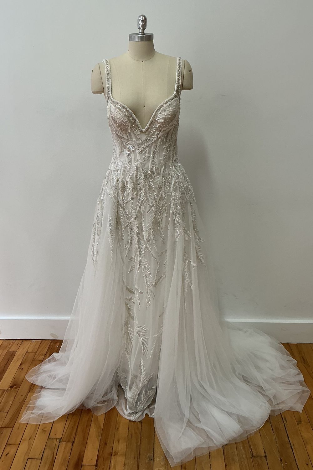 Tony Ward Kentia 0