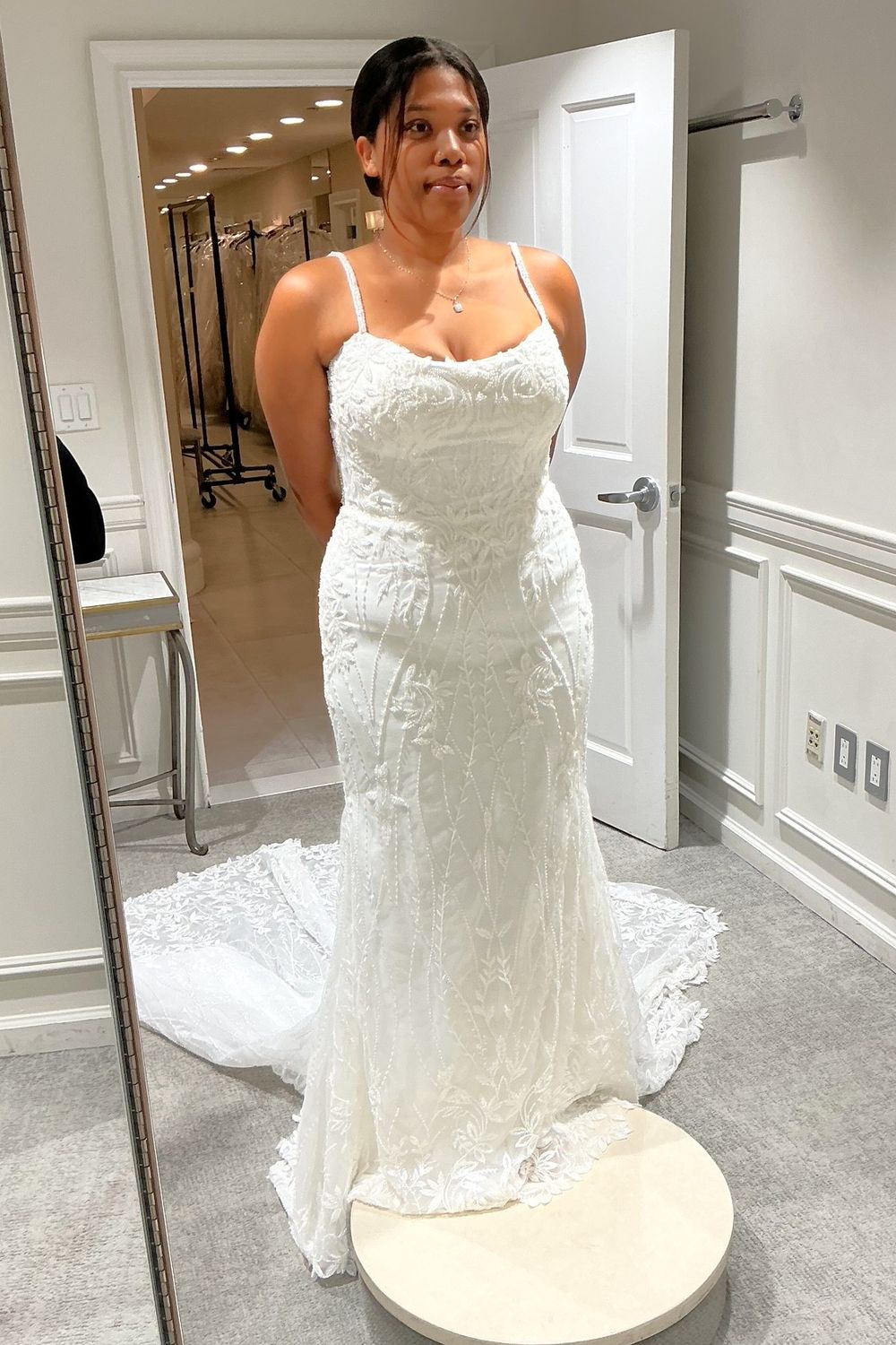 Essense of Australia D4279 with Veil 6
