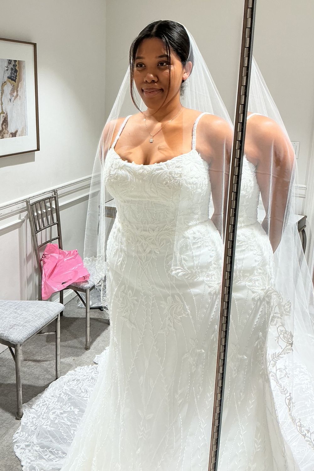 Essense of Australia D4279 with Veil 8
