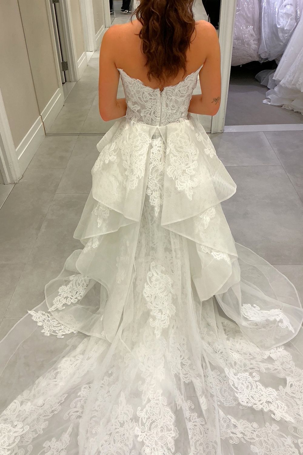 Monique Lhuillier Monique Lhuillier Lucky 10