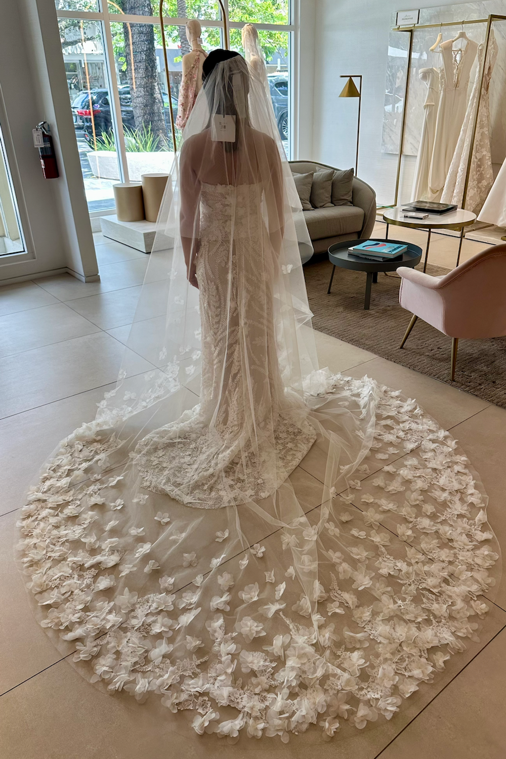 Atelier Pronovias Yoshida 2