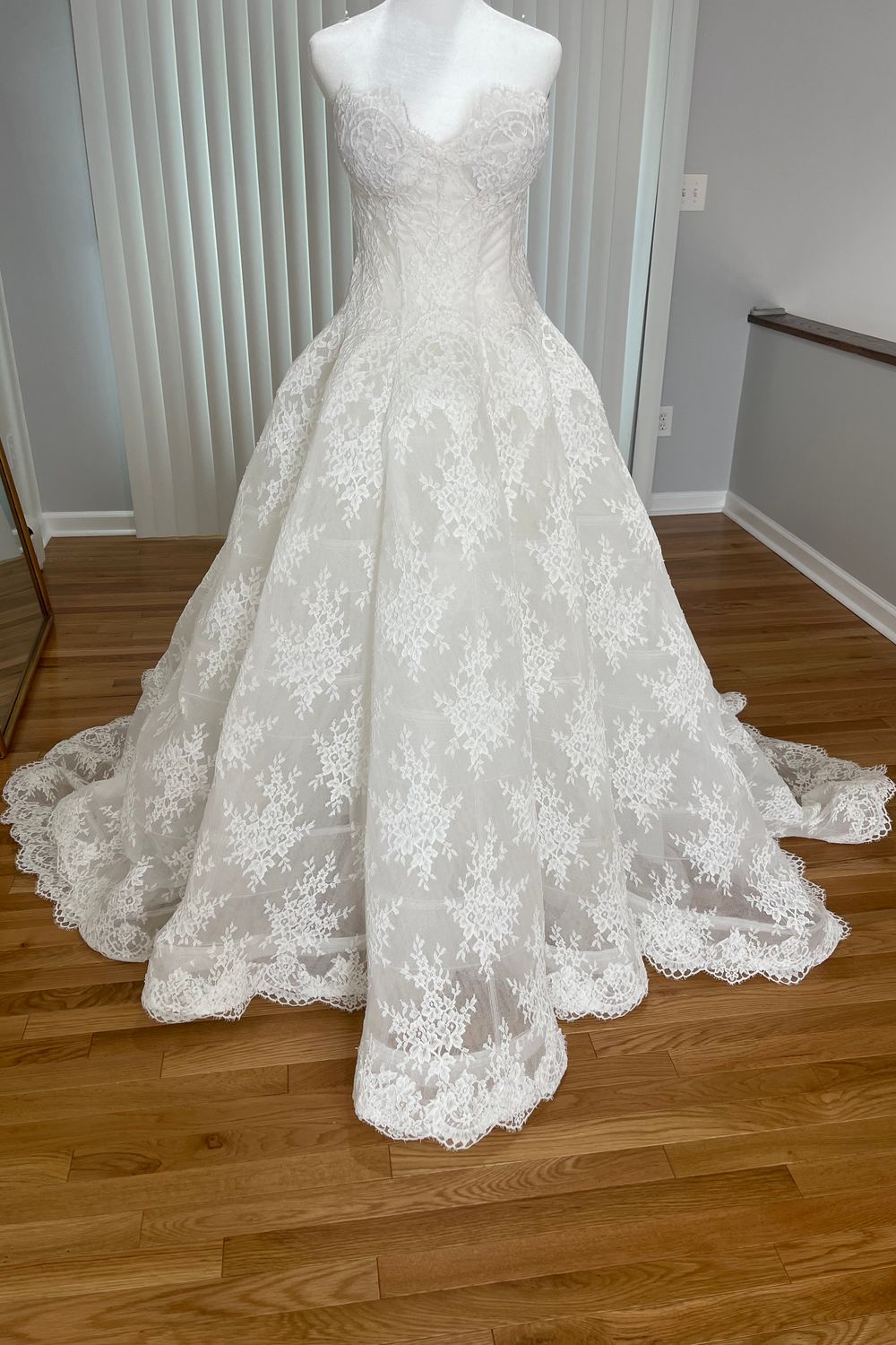 Monique Lhuillier Alexandra 0