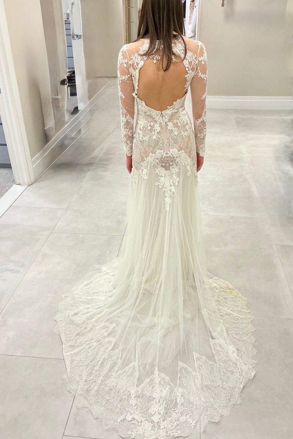Pnina Tornai 4326 with Veil 5