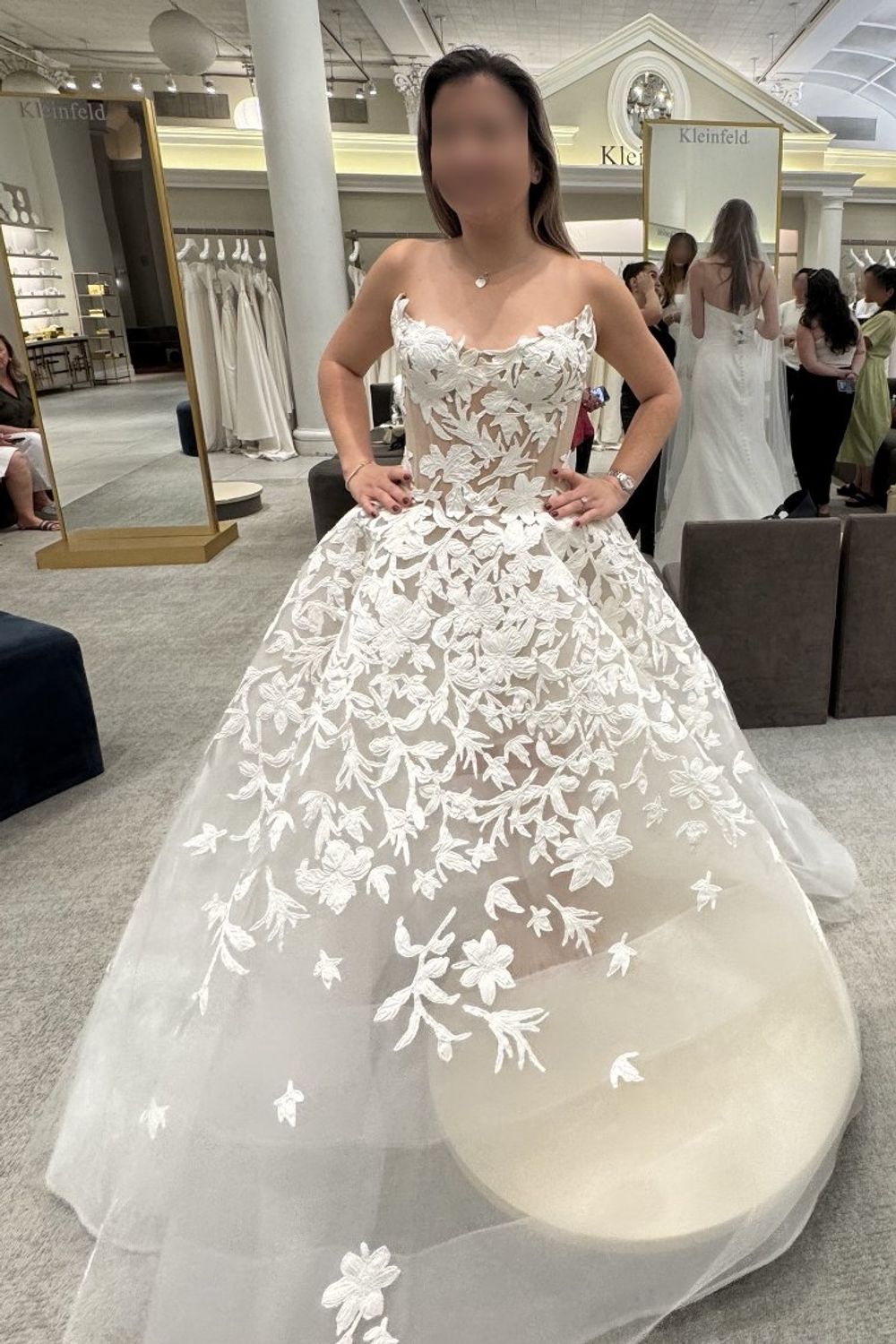 Nicole and Felicia NF109 with Veil 9