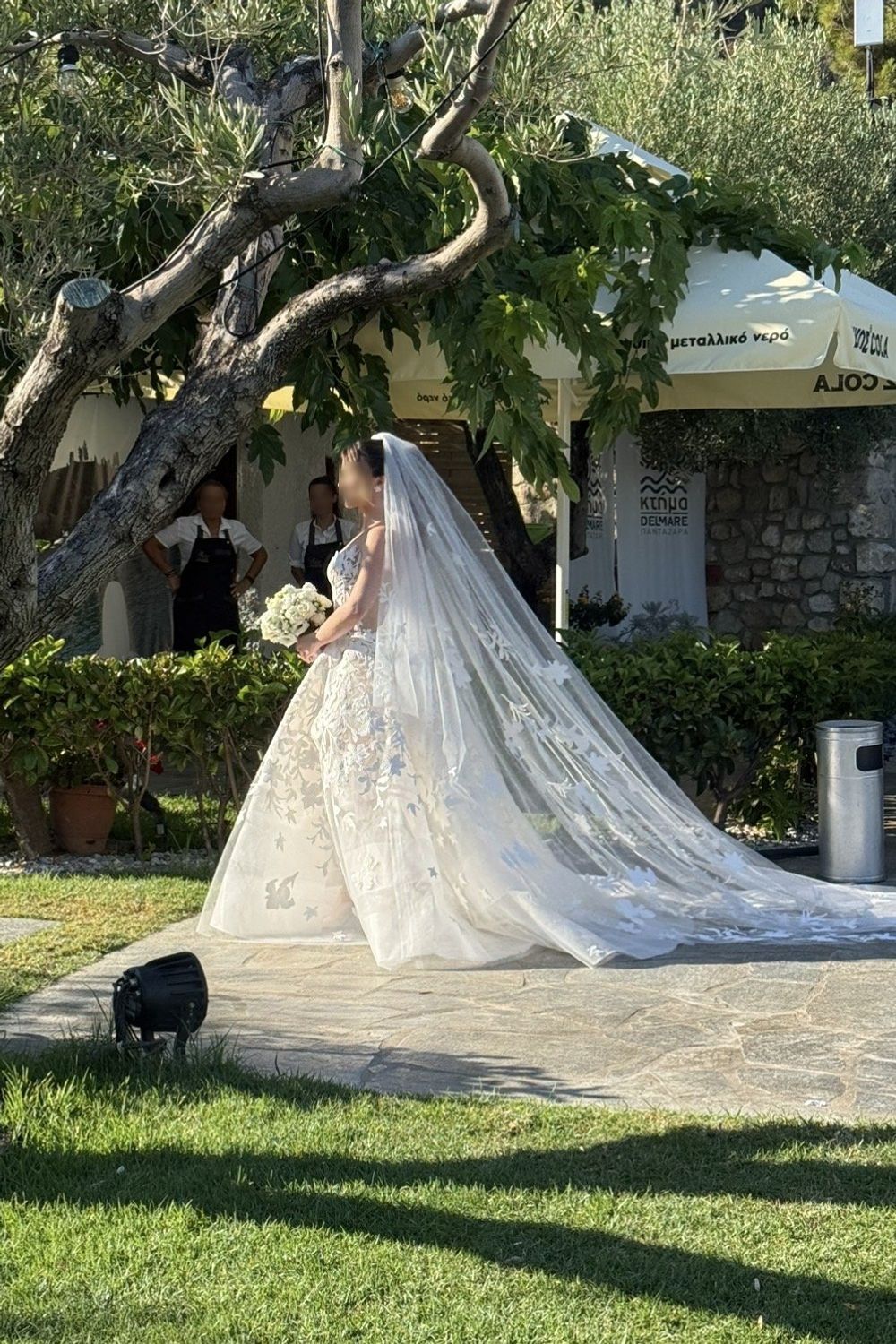 Nicole and Felicia NF109 with Veil 7