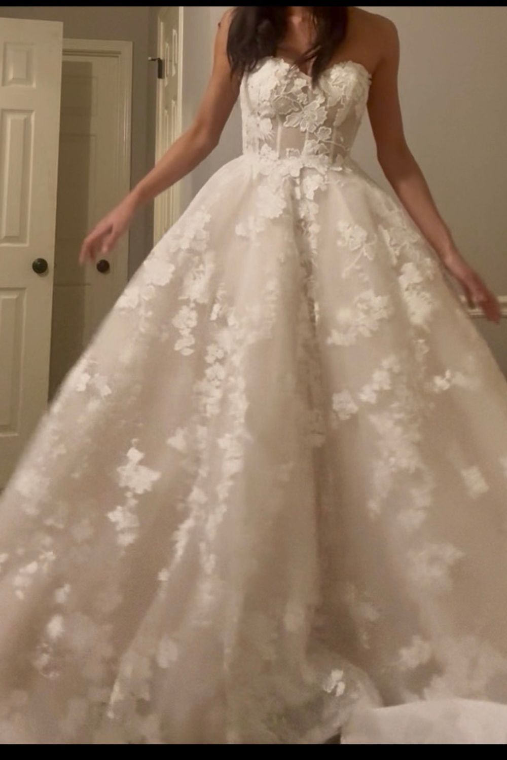 Monique Lhuillier Easton 5