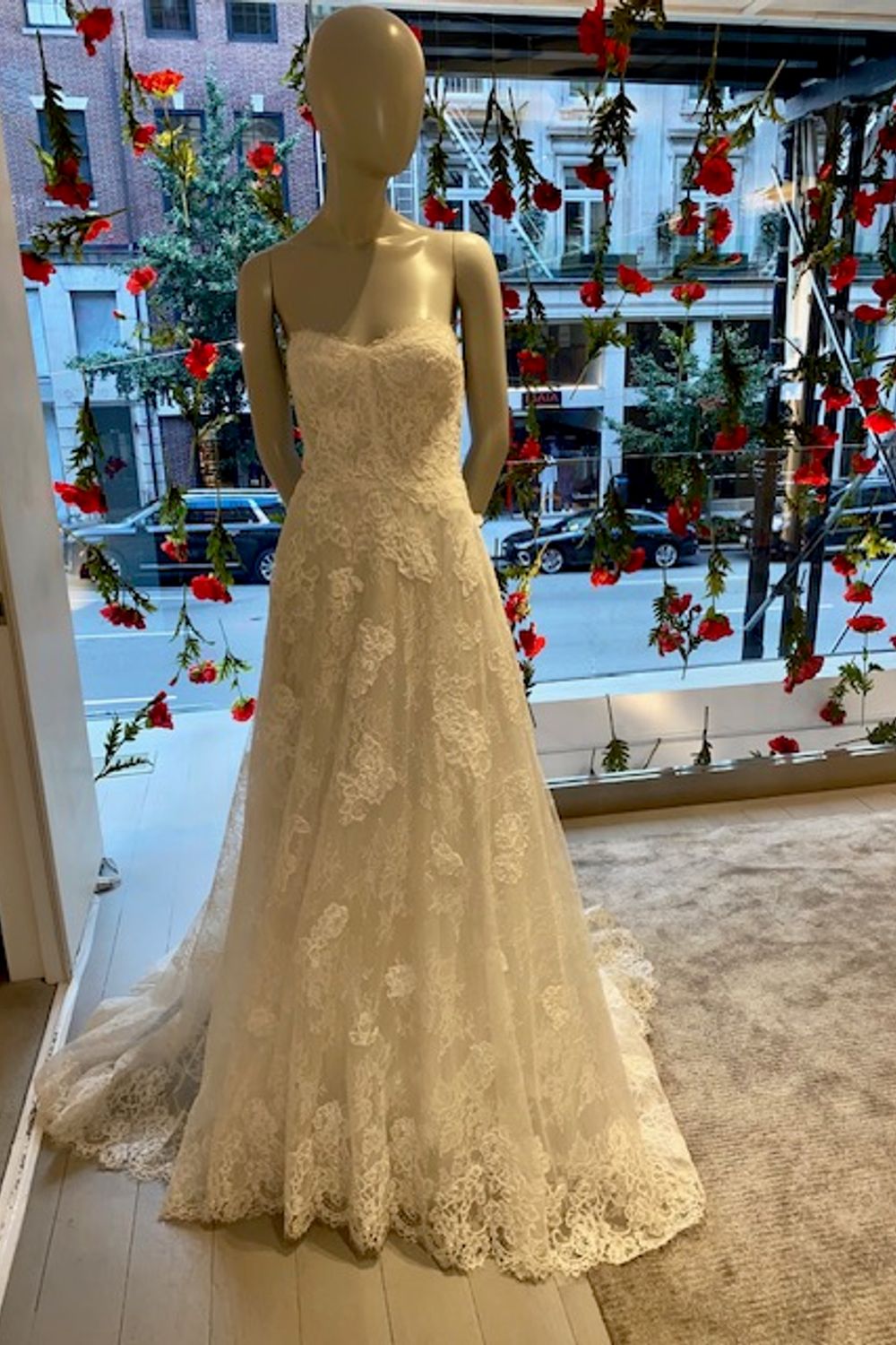 Monique Lhuillier Monique Lhuillier Eva 3