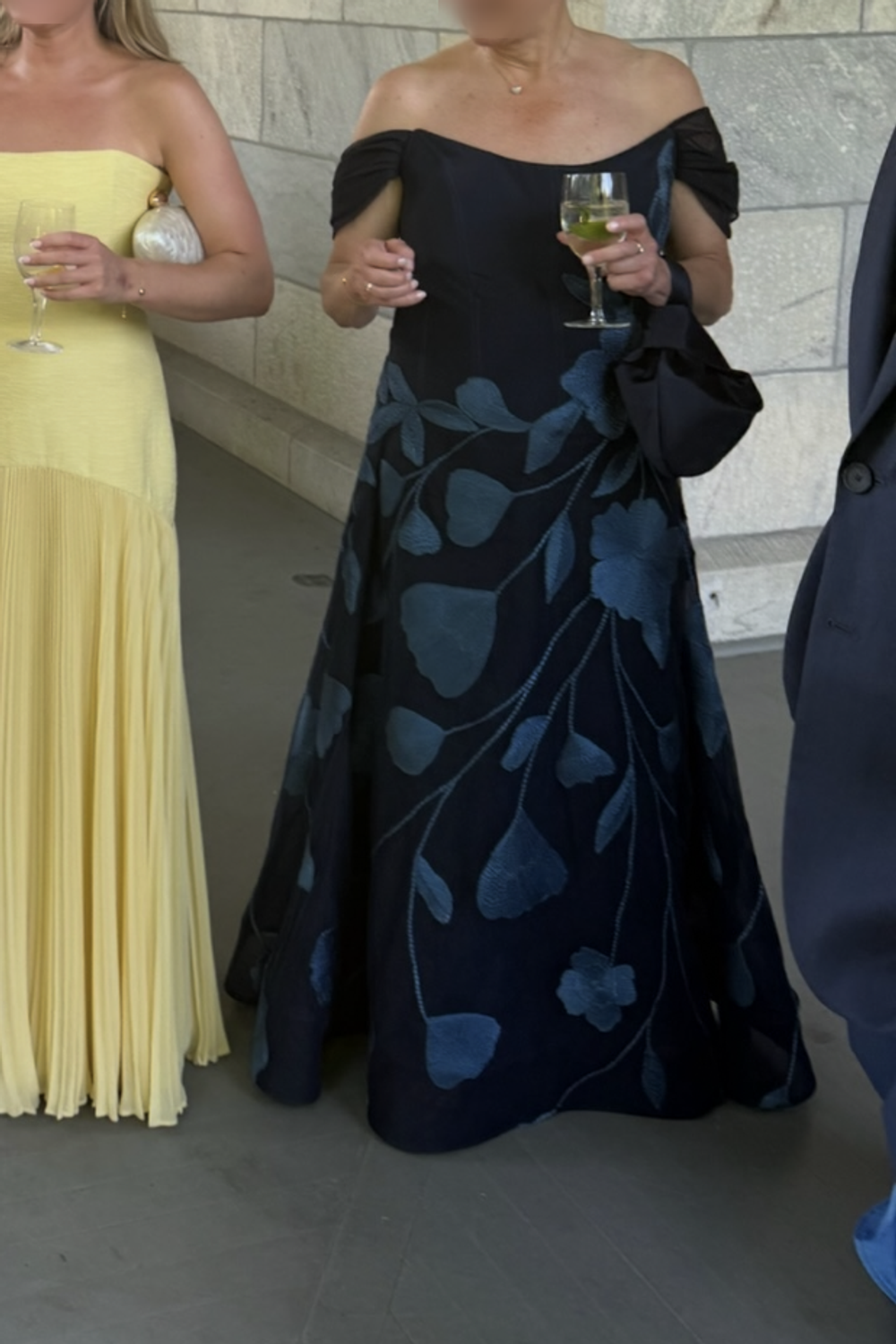 Fouy Chov 2129 with Sleeves 4