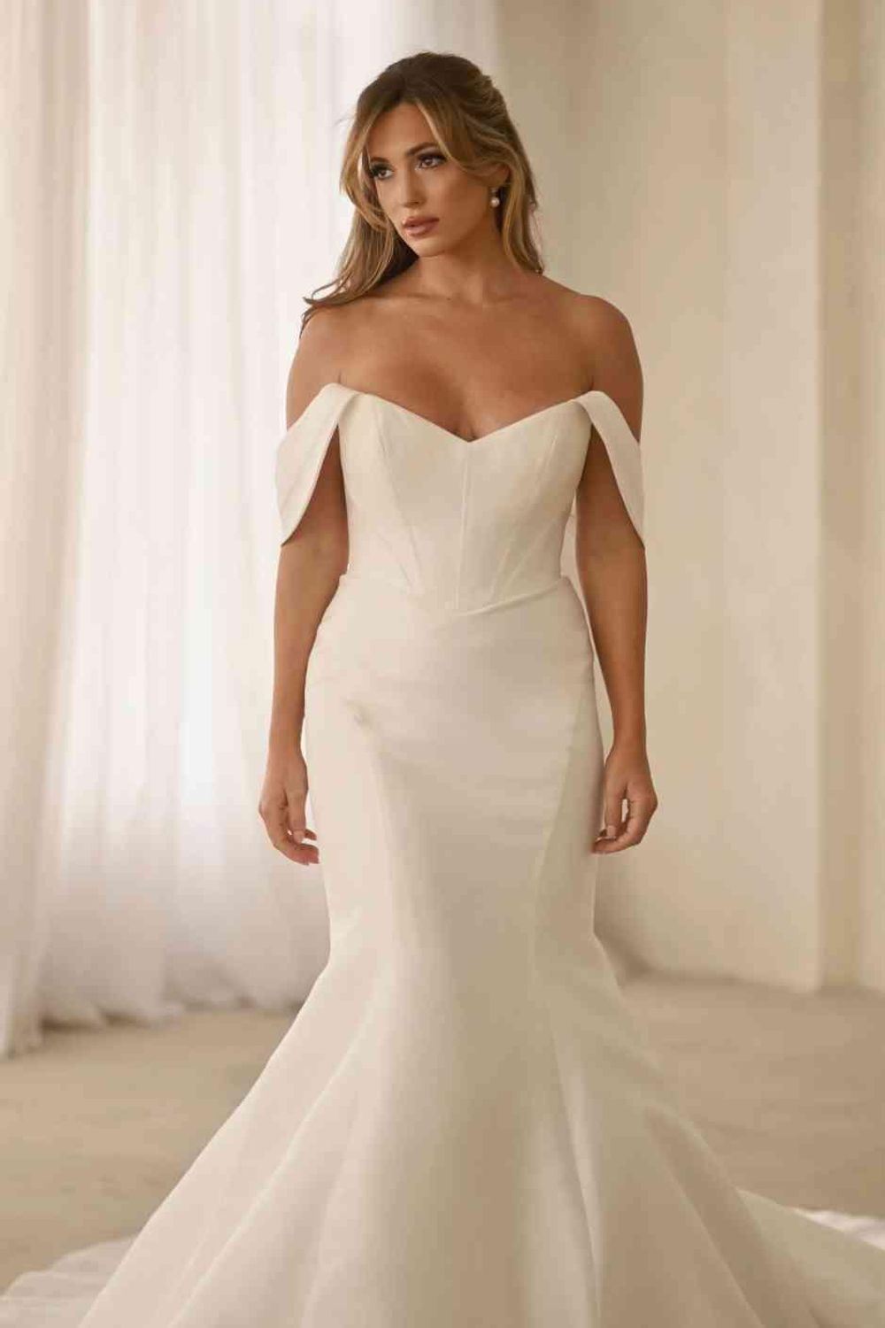 Martina Liana 1624 0