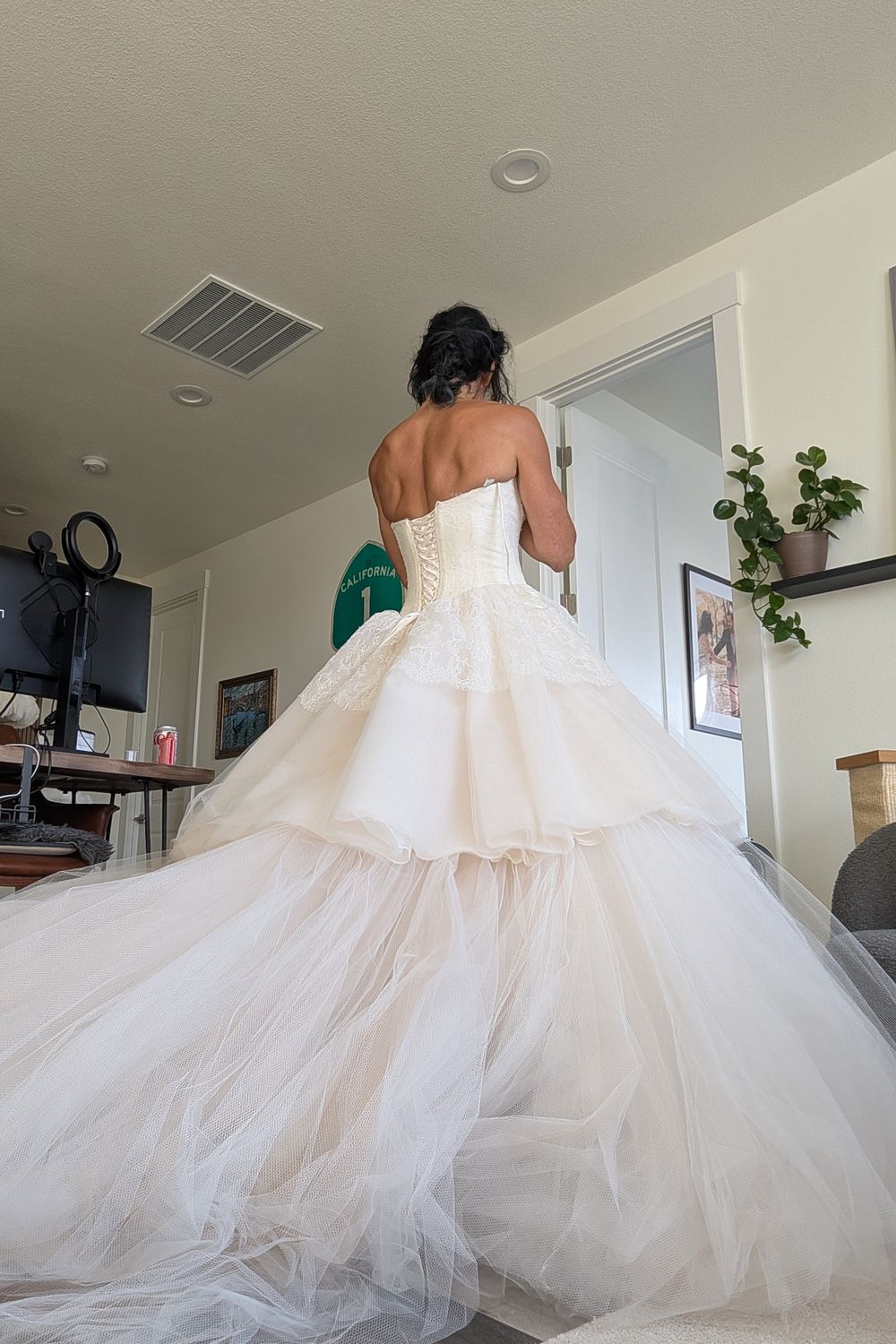 Vera Wang Sigourney 3