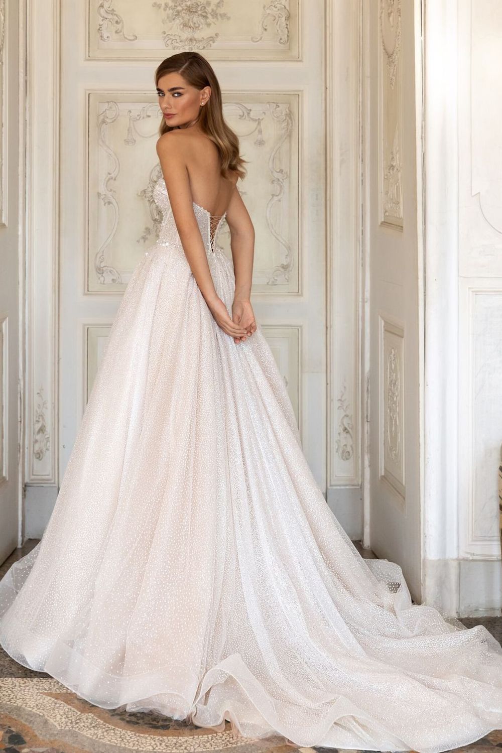 Sample Daphne et Chloe Maison Collection Candace Wedding Dress