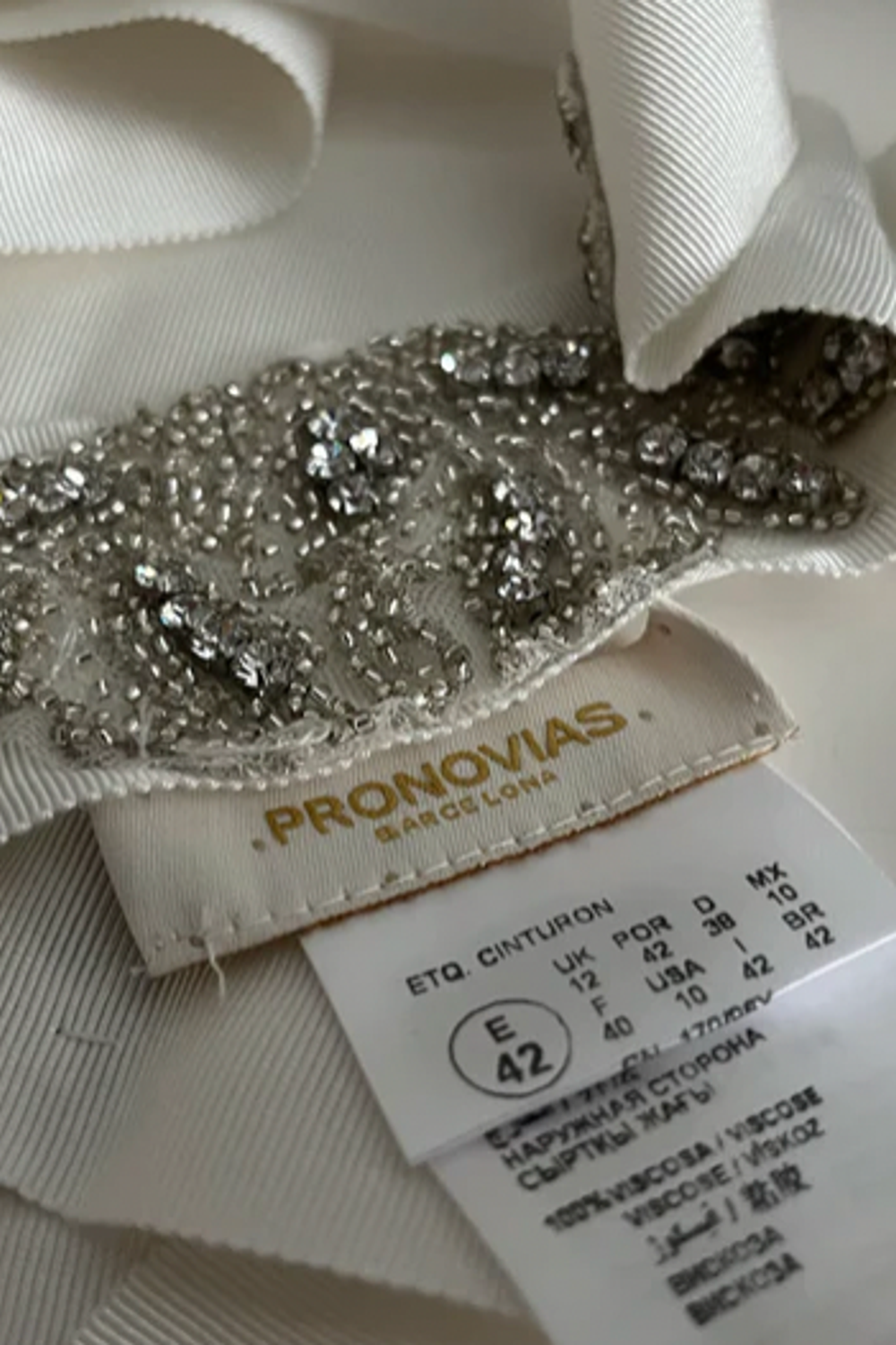 Pronovias-Geneve-3