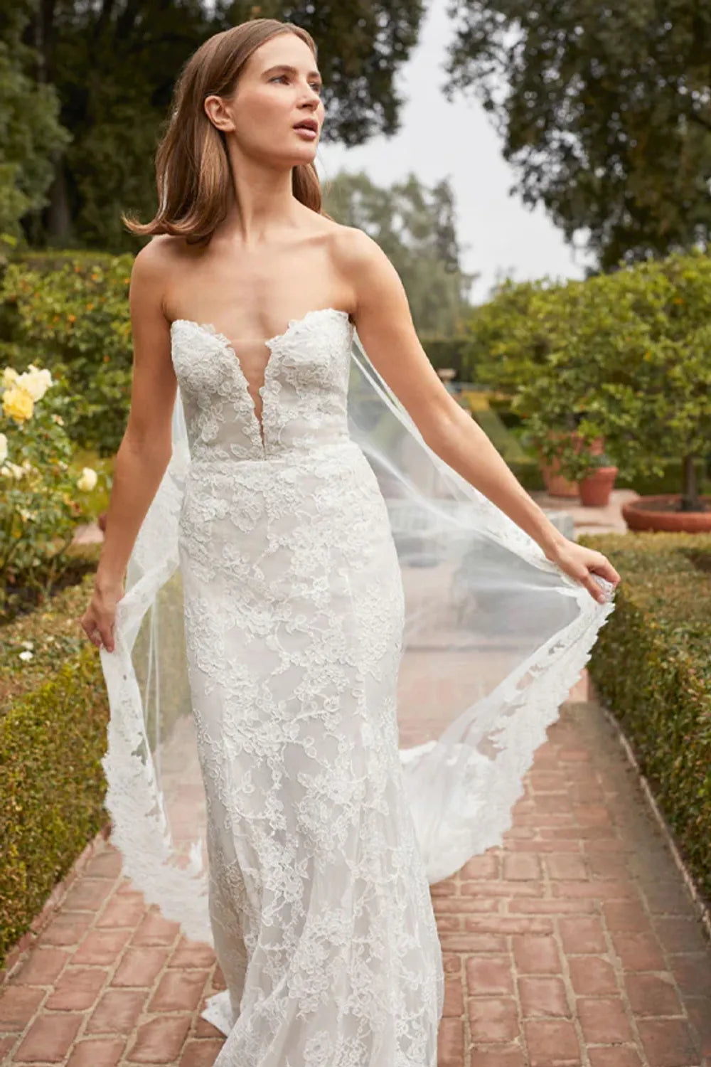 Monique Lhuillier BLISS BL21202 1