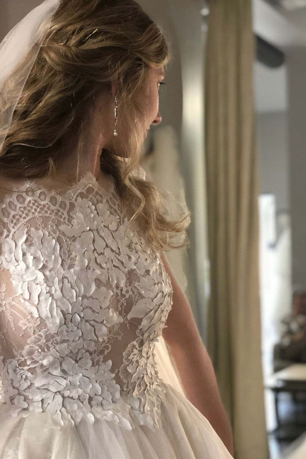 Ines Di Santo Souffle with Veil 8