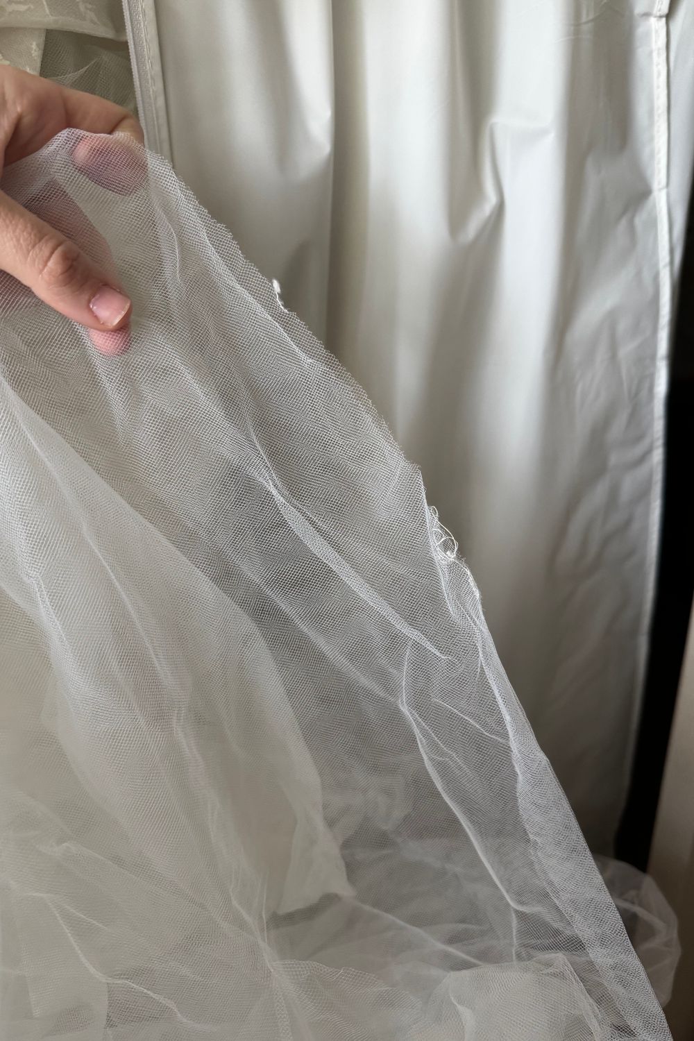 Ines Di Santo Souffle with Veil 9