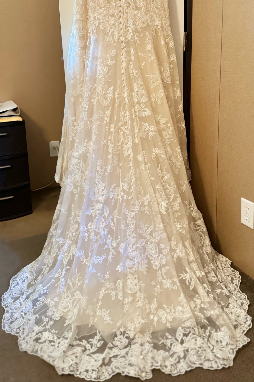 Allure Bridals-ALLURE BRIDAL 9169-3