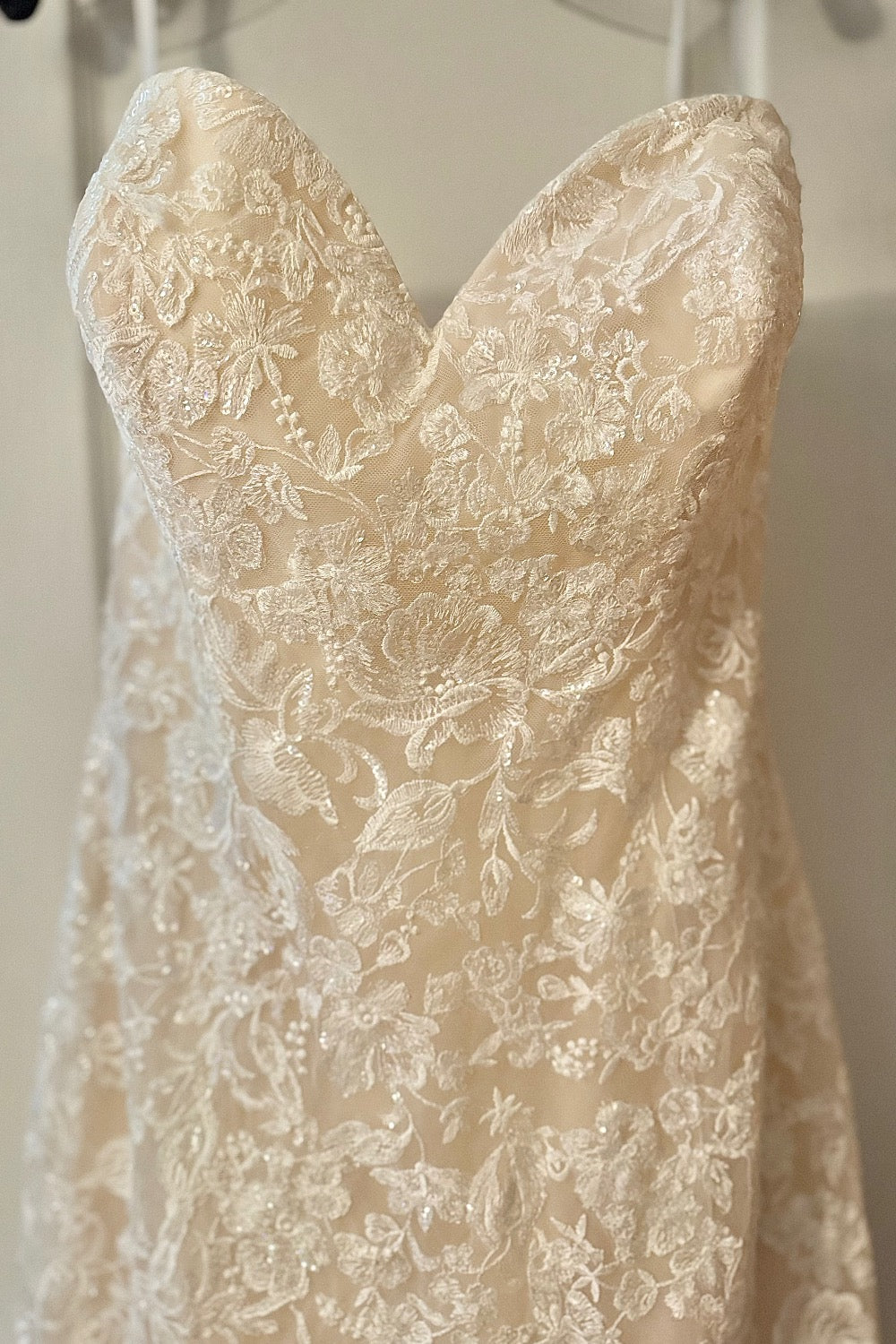 Allure Bridals-ALLURE BRIDAL 9169-0