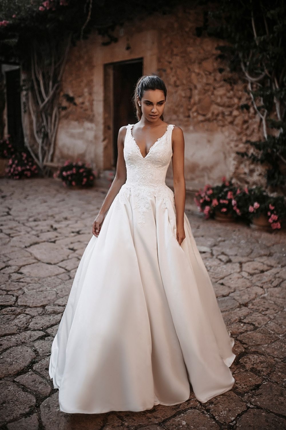 Allure Bridals E204 Dasha 0