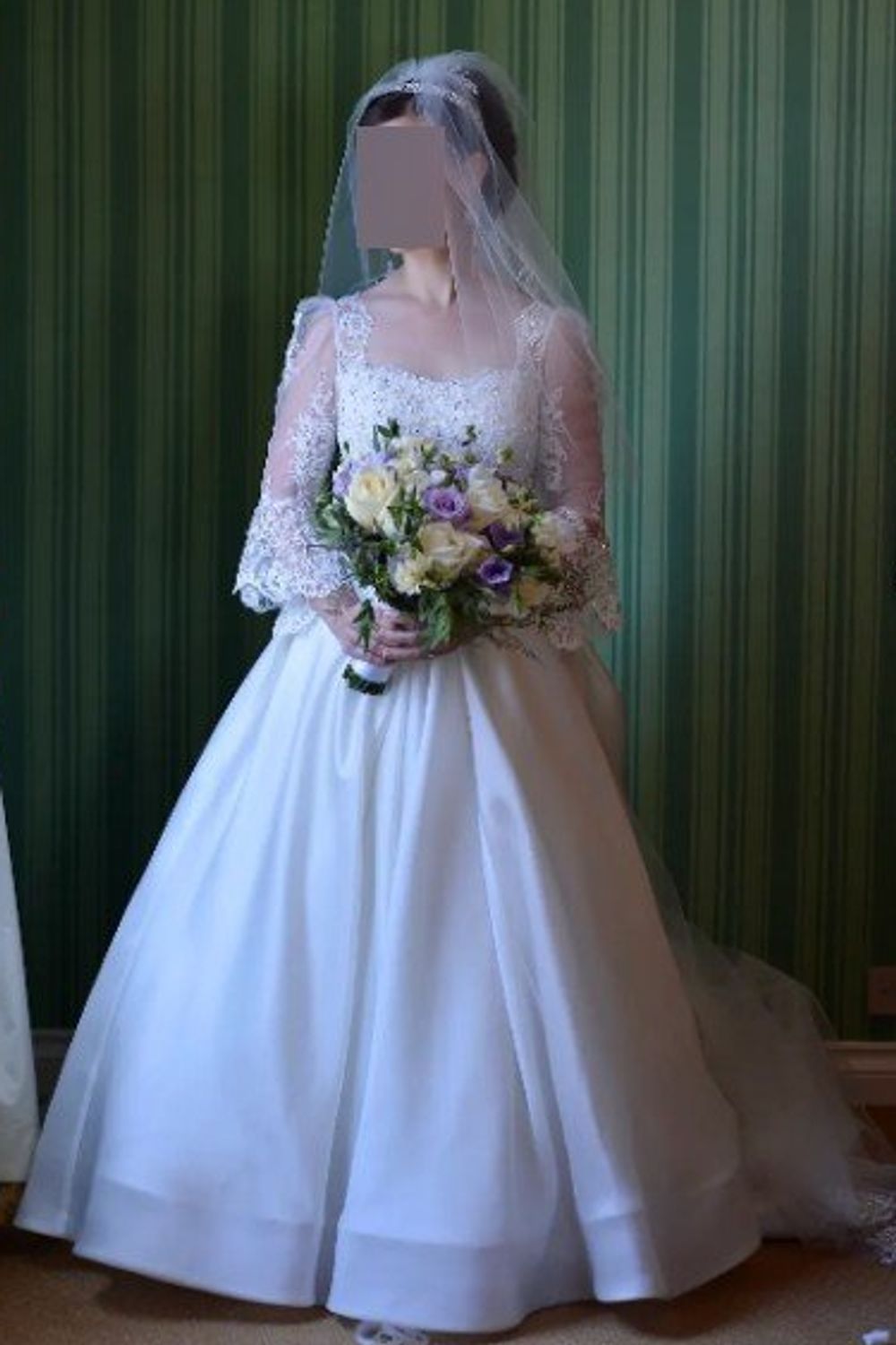 Pnina Tornai Custom Ballgown with Veil 0