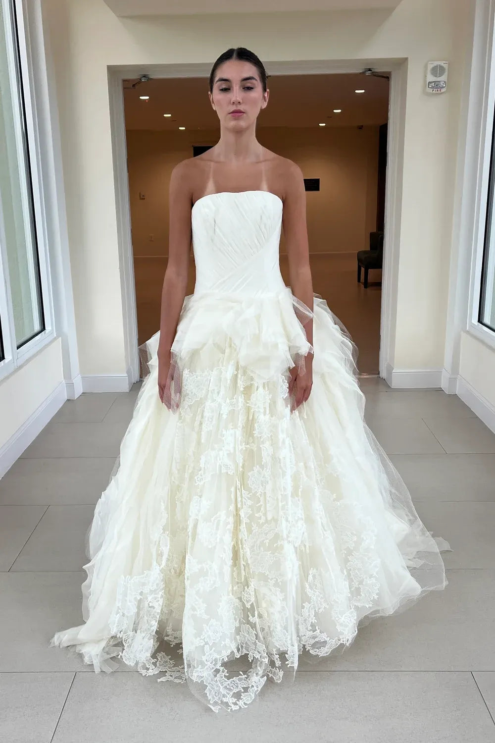 Vera Wang Kendall 0