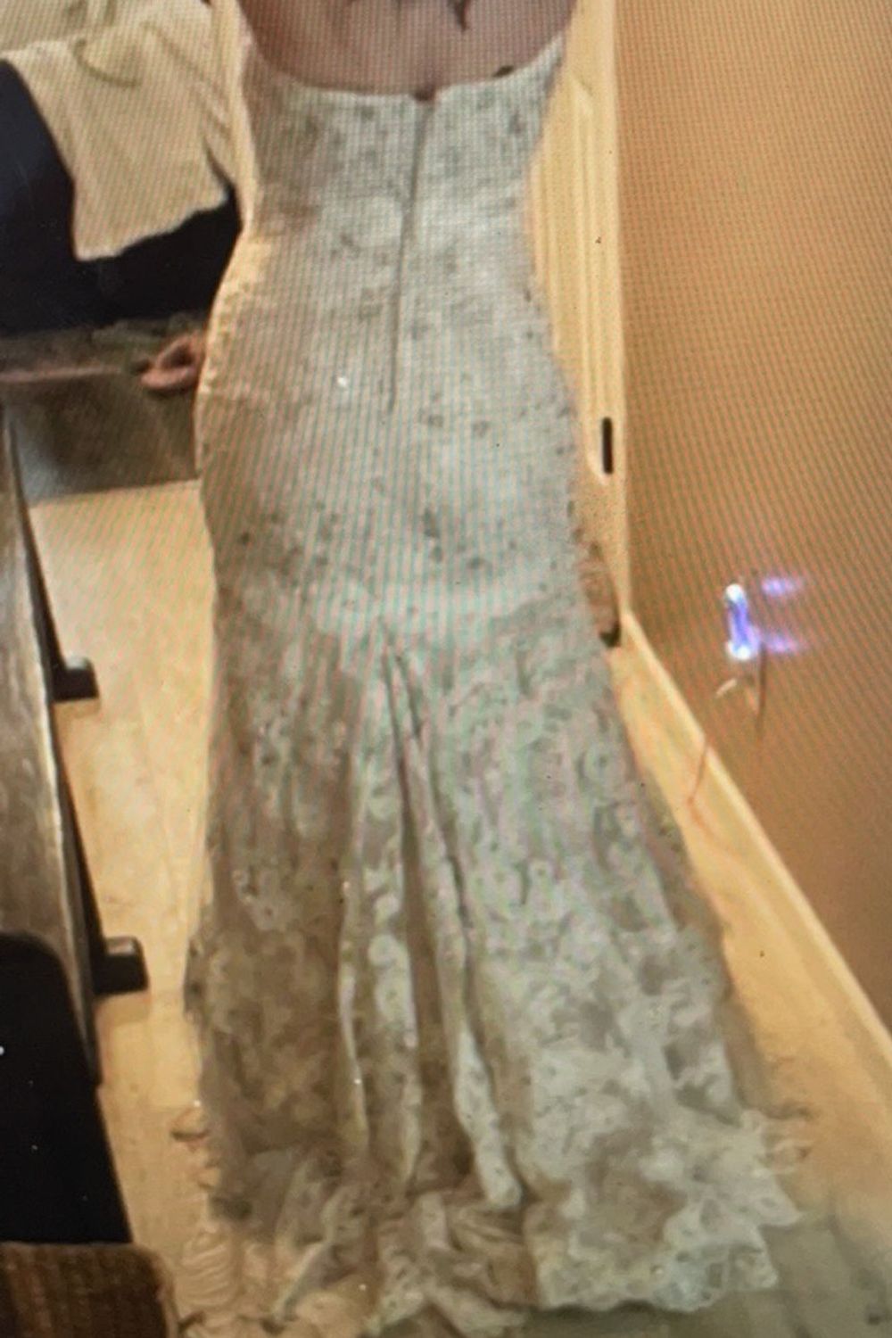 Monique Lhuillier Monique Lhuillier Mermaid Dress 4