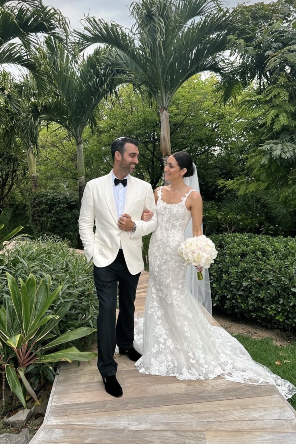 Monique Lhuillier Mae dress 1