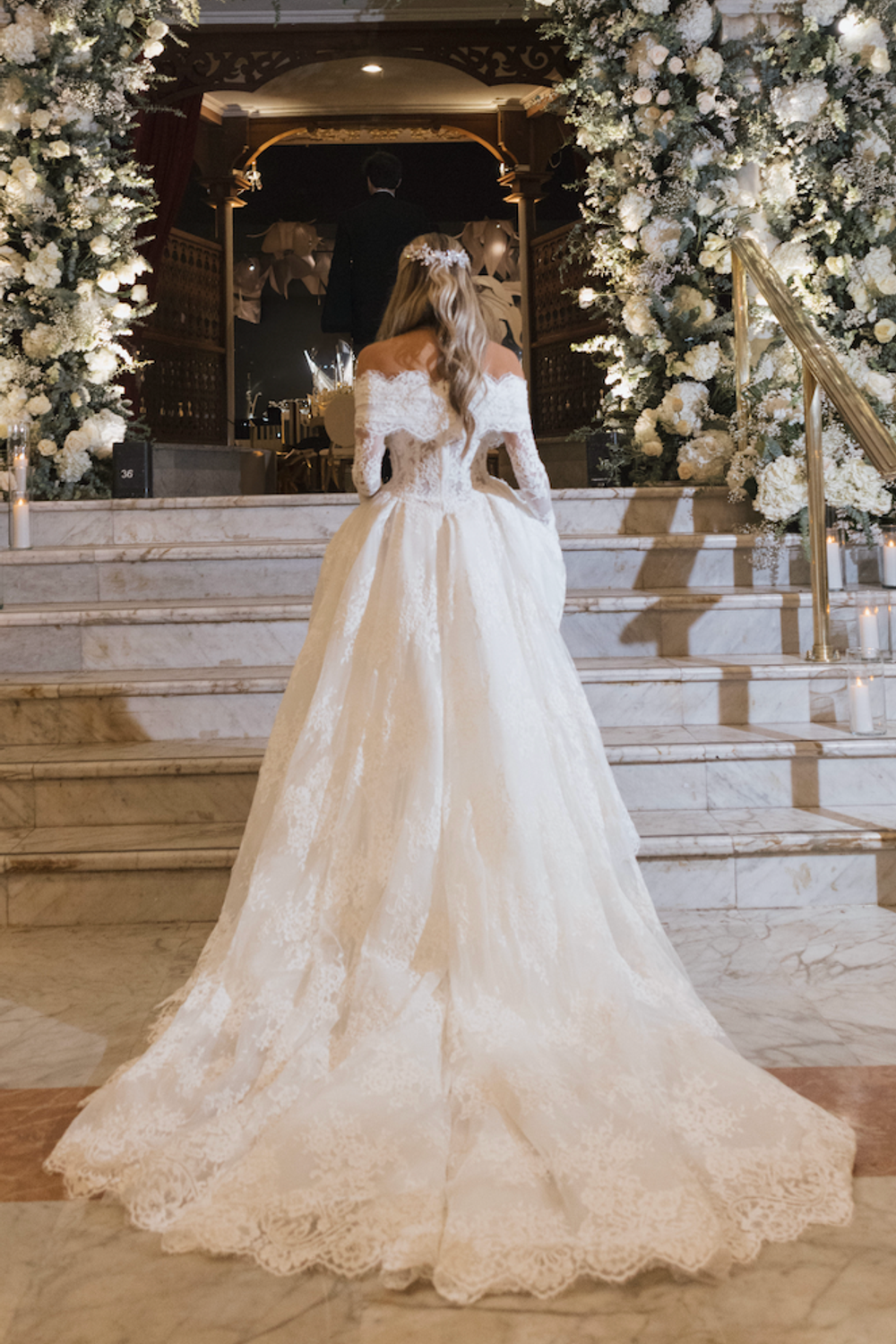 Used Zuhair Murad Jordie with Veil and Bolero Wedding Dress