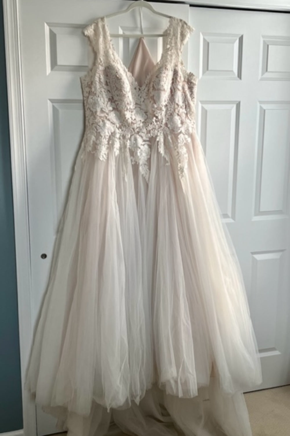 Allure Bridals-Style #3196-3
