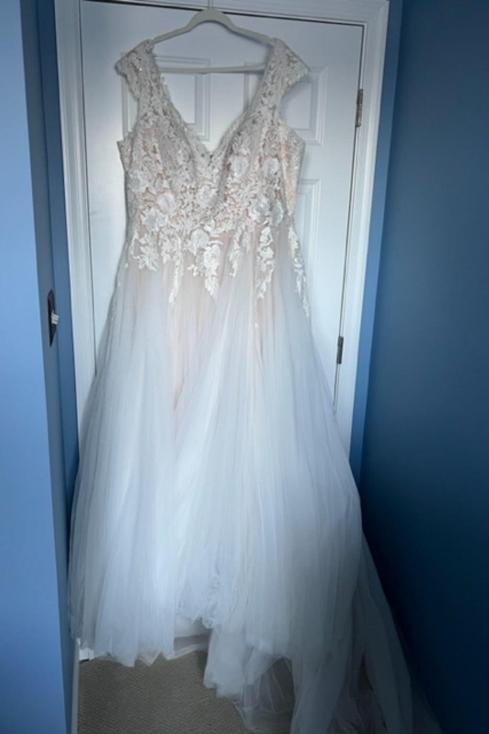 Allure Bridals-Style #3196-0