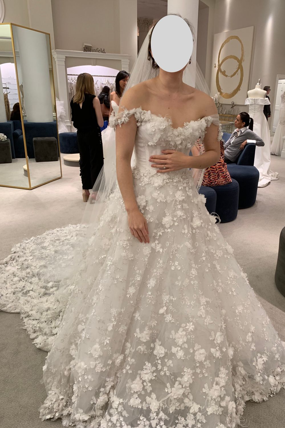 Pnina Tornai 4702 with Veil 4
