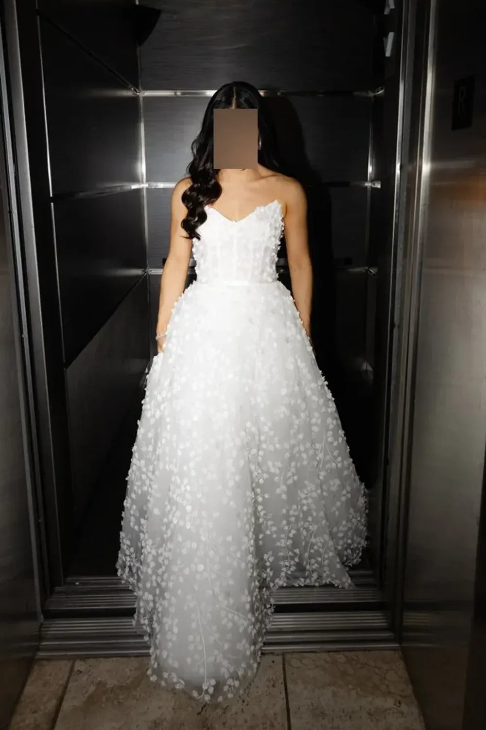 Sample Desiree Marie Design Maddie Wedding Dress Sample Desiree Marie Design Maddie Wedding Dress