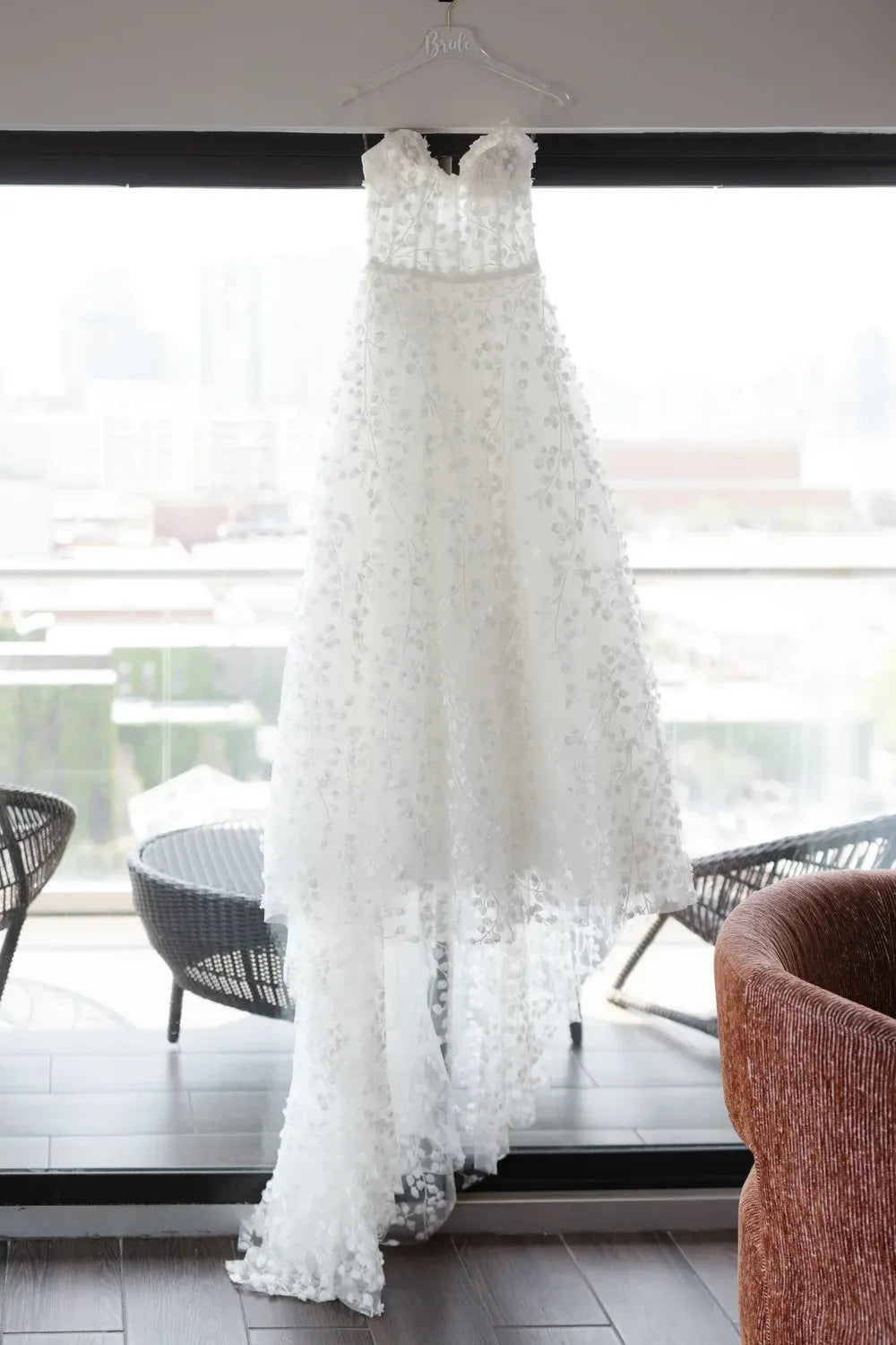 Used Nouvelle Amsale Maddie Wedding Dress Used Nouvelle Amsale Maddie Wedding Dress