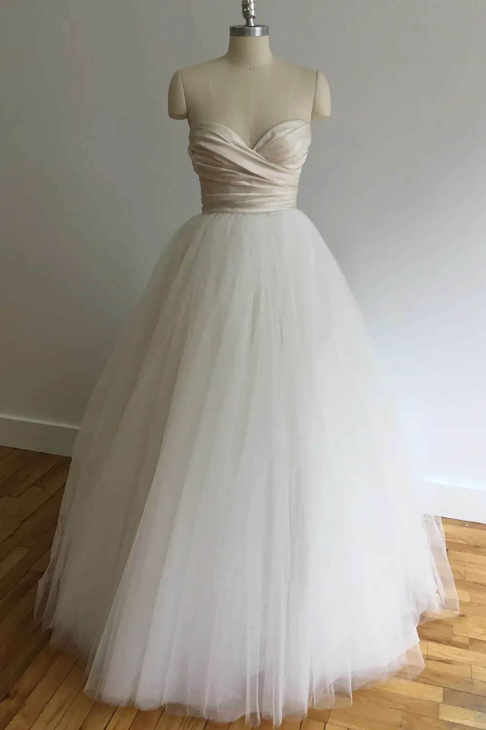Pnina Tornai 4305 0