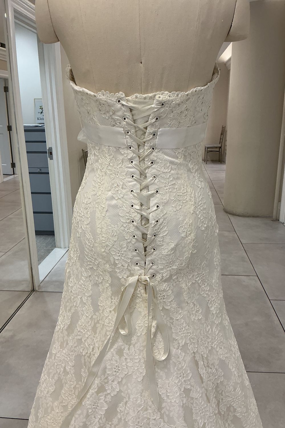 Danielle Caprese 233 with Veil 6