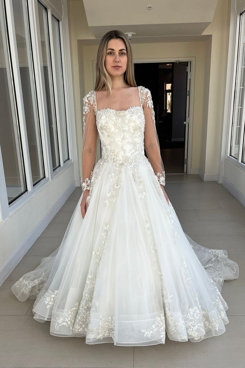 Used Allure Disney DP272 Belle w/ Veil Wedding Dress