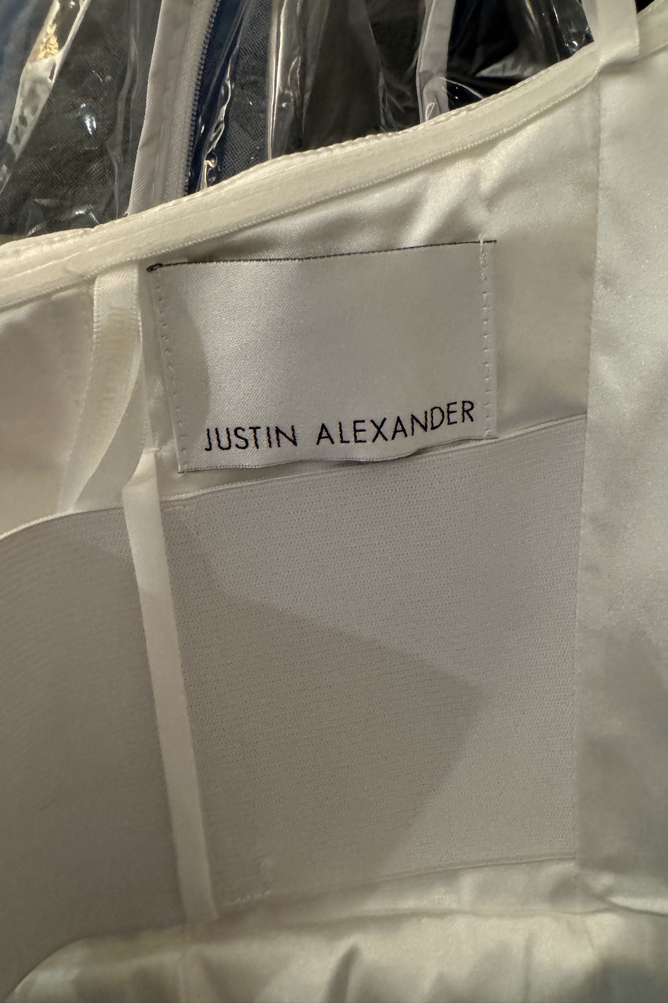 Justin Alexander-88320-6