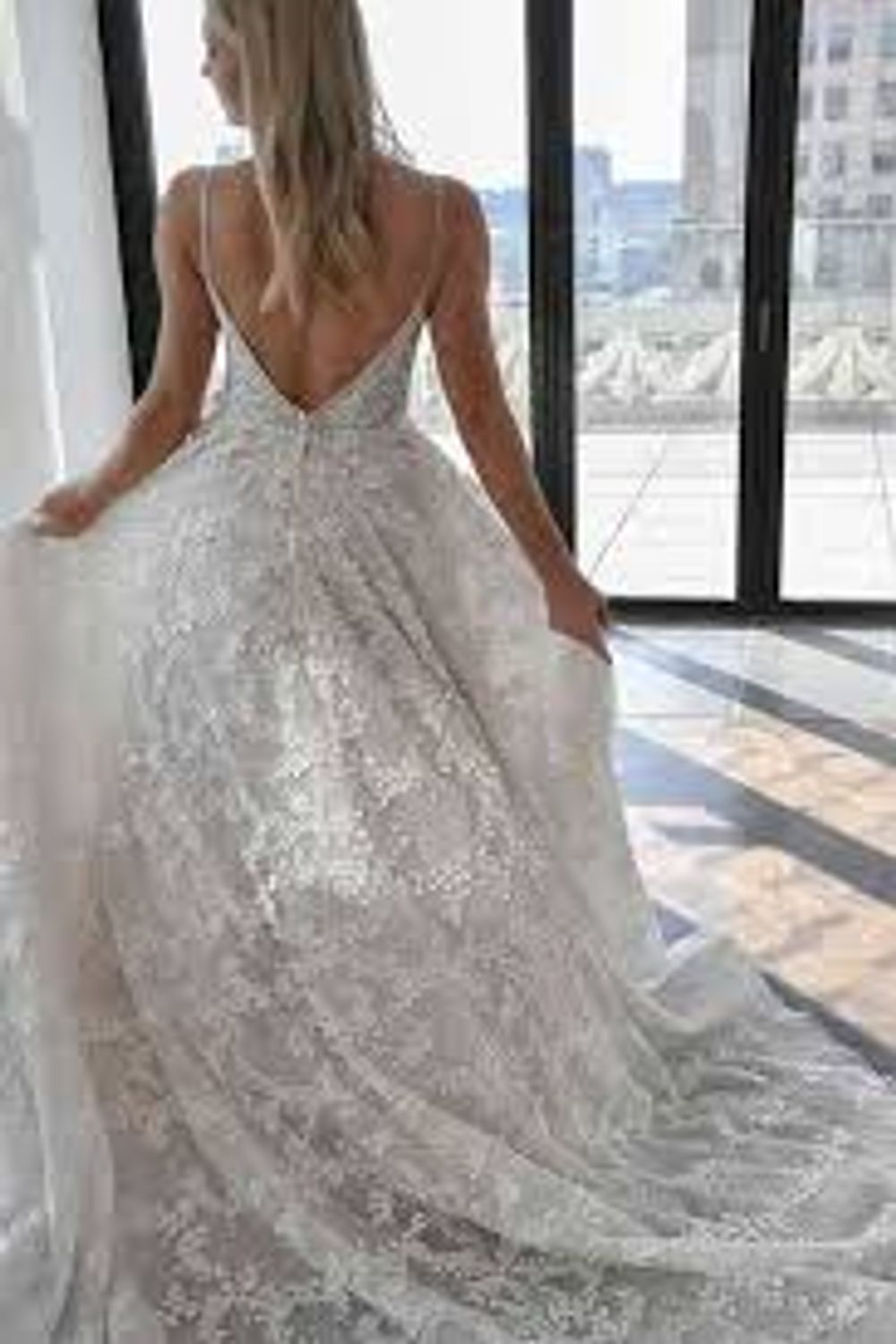 Martina Liana-BACKLESS ROMANTIC A-LINE WEDDING DRESS WITH 3D FL -1