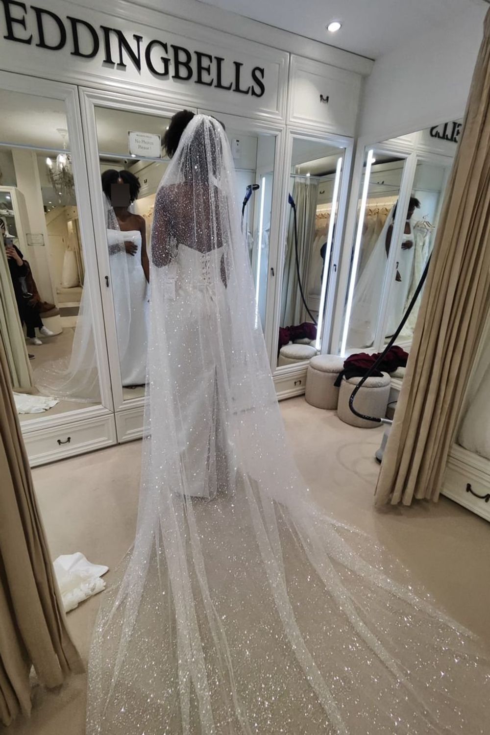 Milla Nova Ursel with Gloves and Veil 6