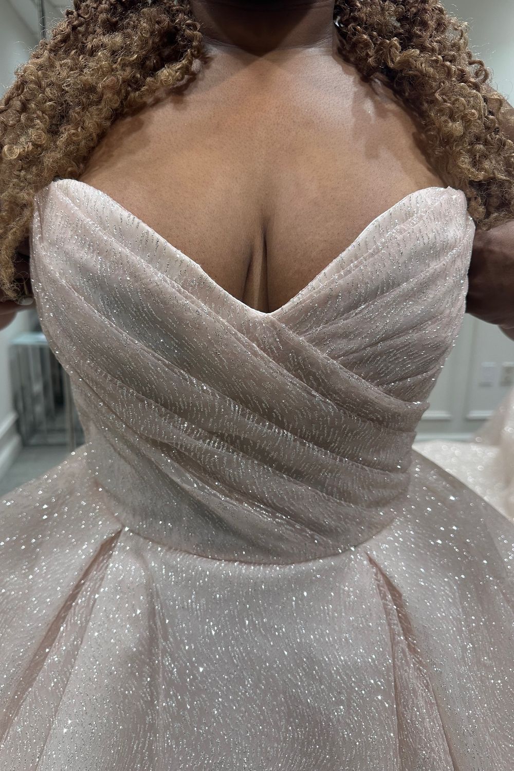 Never Worn Lazaro 3810 Wedding Dress Never Worn Lazaro 3810 Wedding Dress