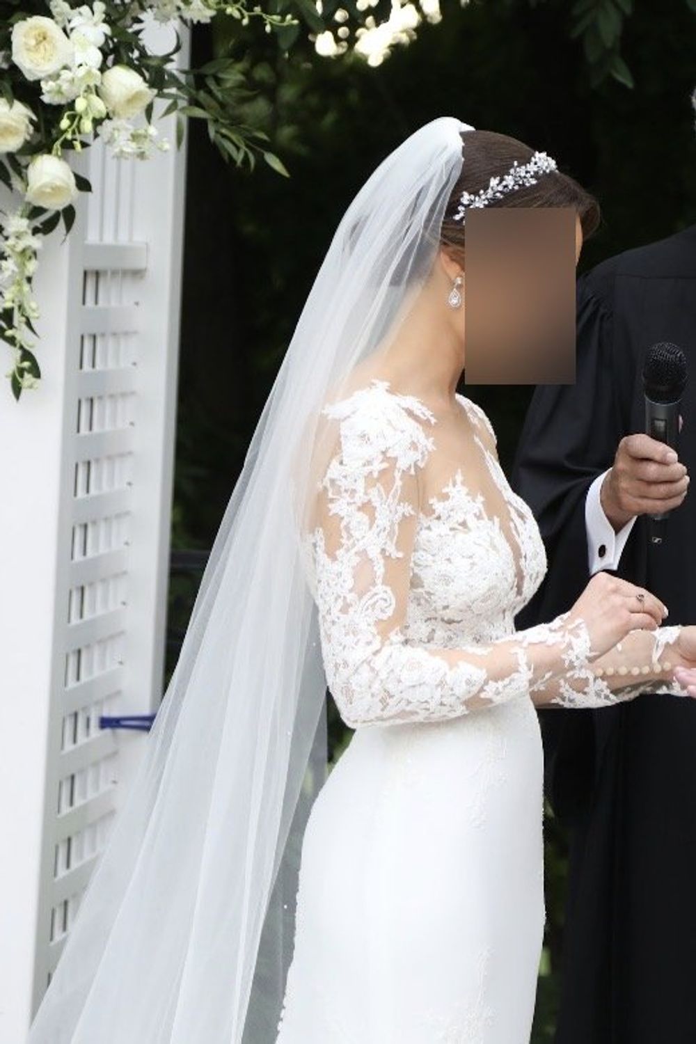 Pronovias PXK01 with Veil 11