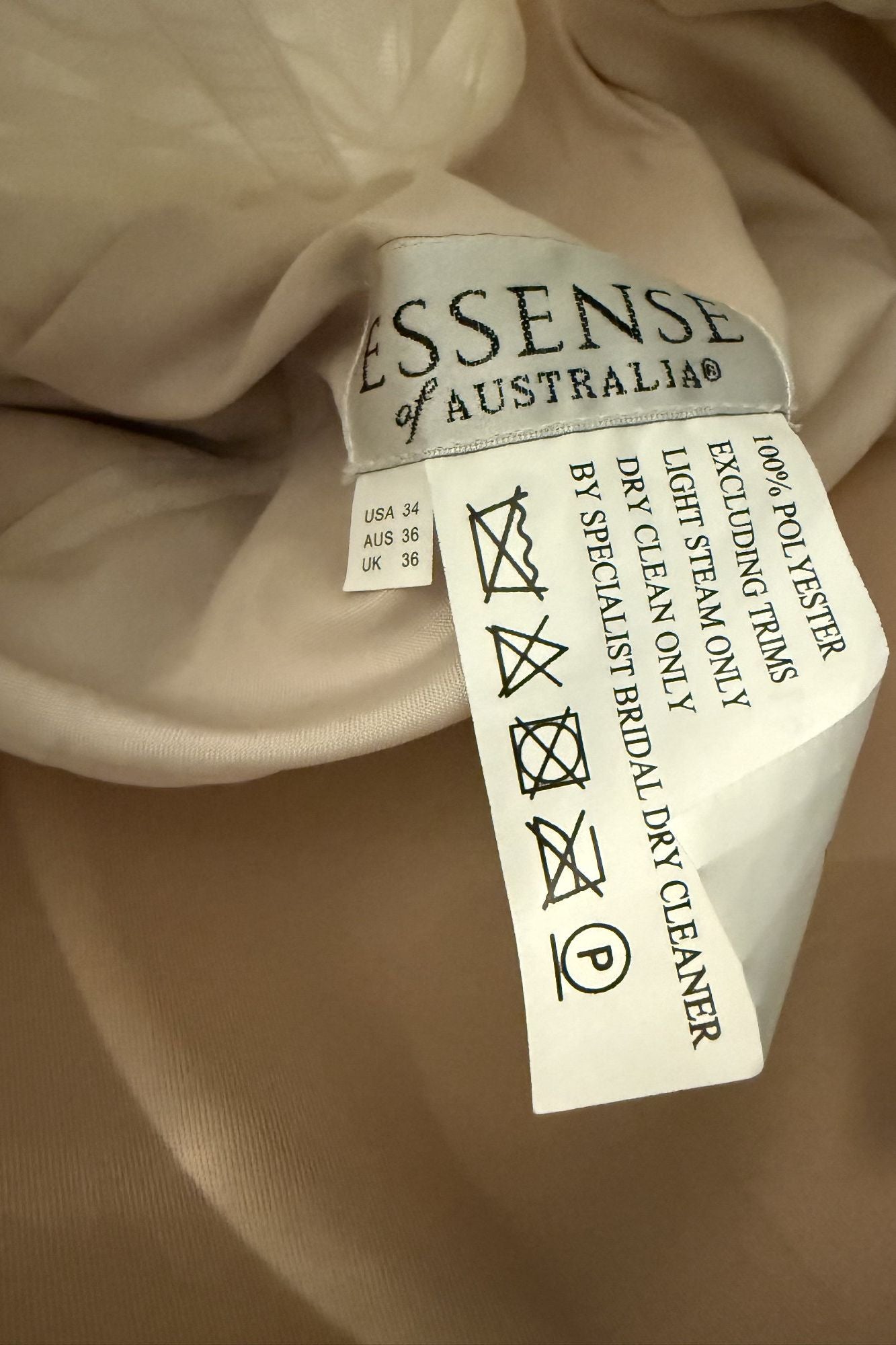 Essense of Australia D3668  2