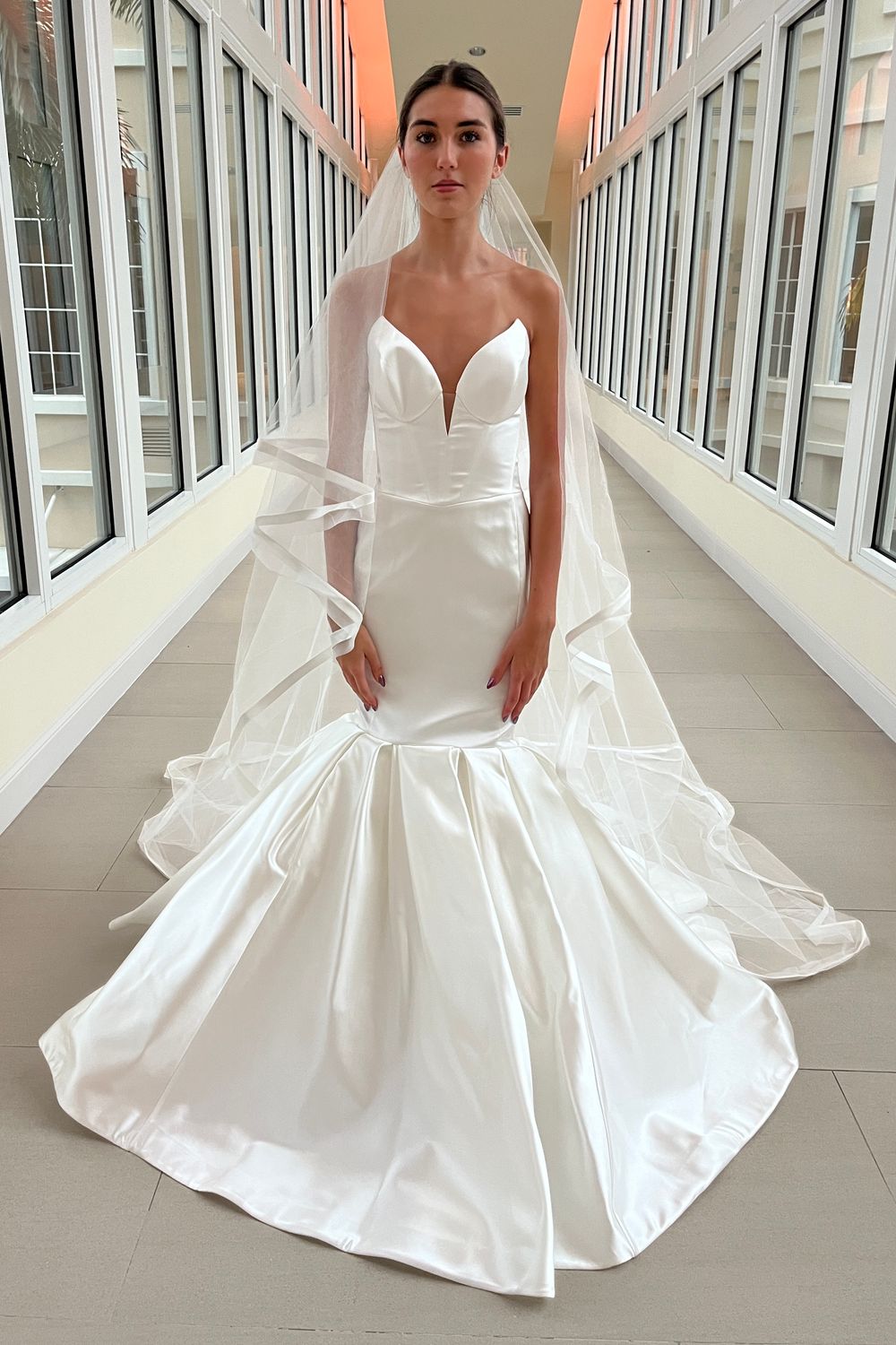 Pnina Tornai 4789 with Veil 5