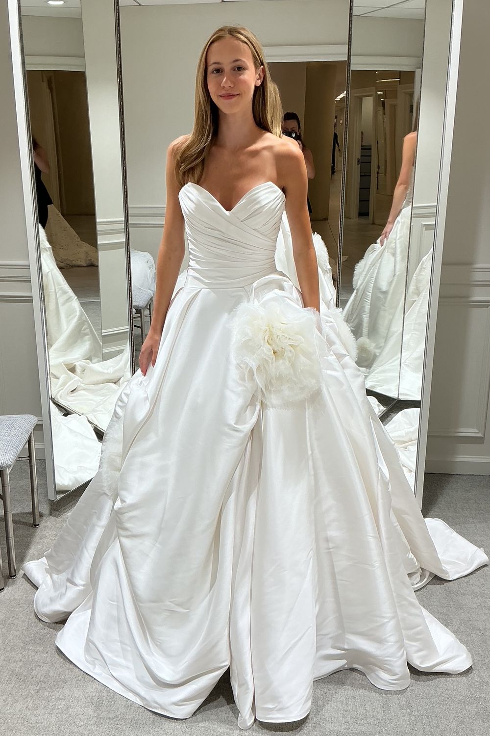 Nicole and Felicia NF067 with Veil 0